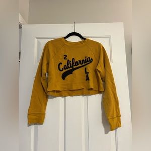 Old Navy Yellow and Black Cropped Long Sleeve California LA Top Size M